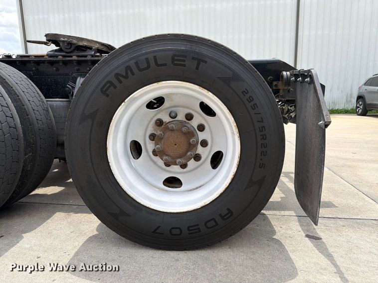 image for item FK3030 2016 Kenworth T680 semi truck