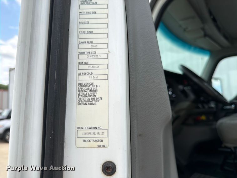 image for item FK3030 2016 Kenworth T680 semi truck