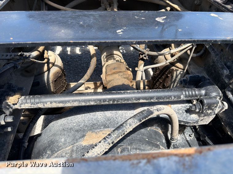 image for item FK3039 2018 International HX620 semi truck