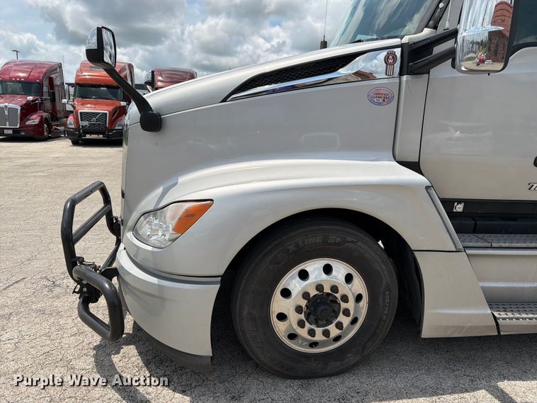 image for item FK3089 2022 Kenworth T680 semi truck