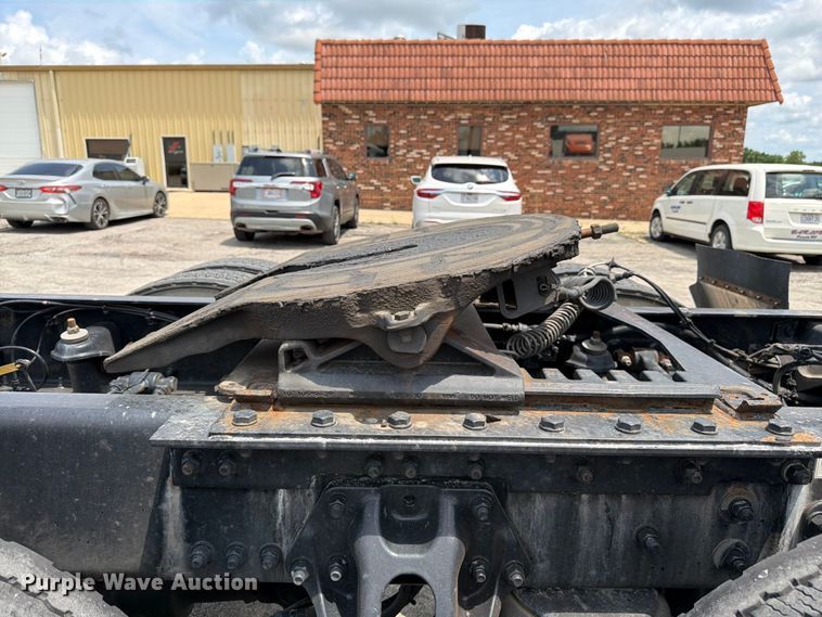 image for item FK3089 2022 Kenworth T680 semi truck