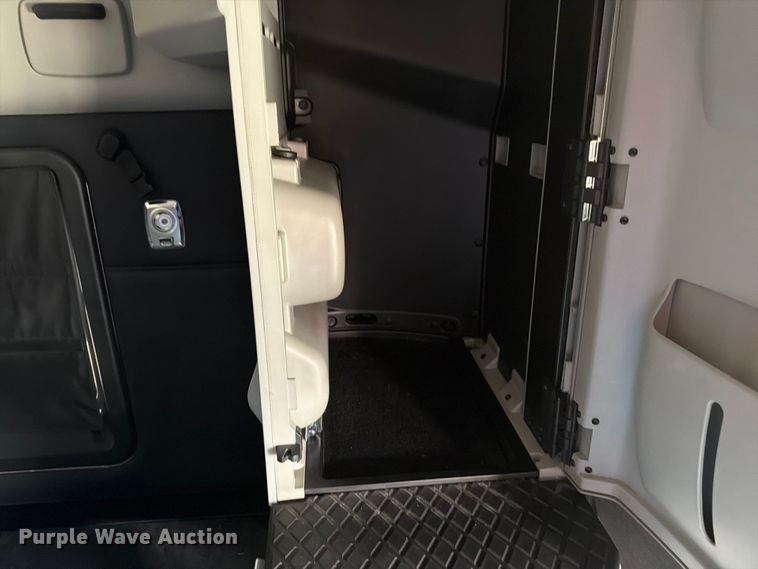 image for item FK3089 2022 Kenworth T680 semi truck