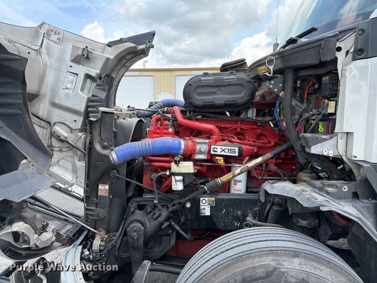 image for item FK3089 2022 Kenworth T680 semi truck