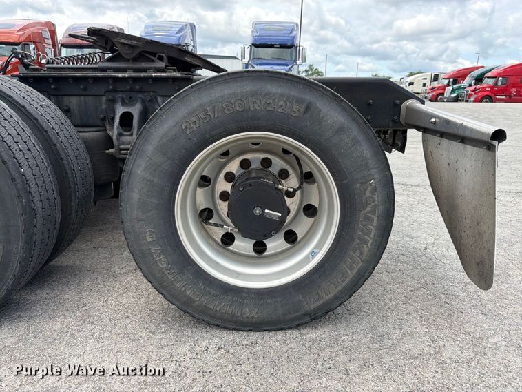 image for item FK3089 2022 Kenworth T680 semi truck
