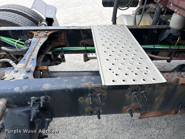 image for item FK3090 2019 Freightliner Cascadia semi truck