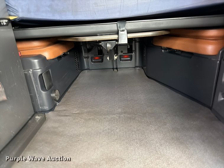 image for item FK3090 2019 Freightliner Cascadia semi truck
