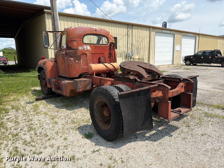 image for item FK3091 1942 Mack  B42 semi truck