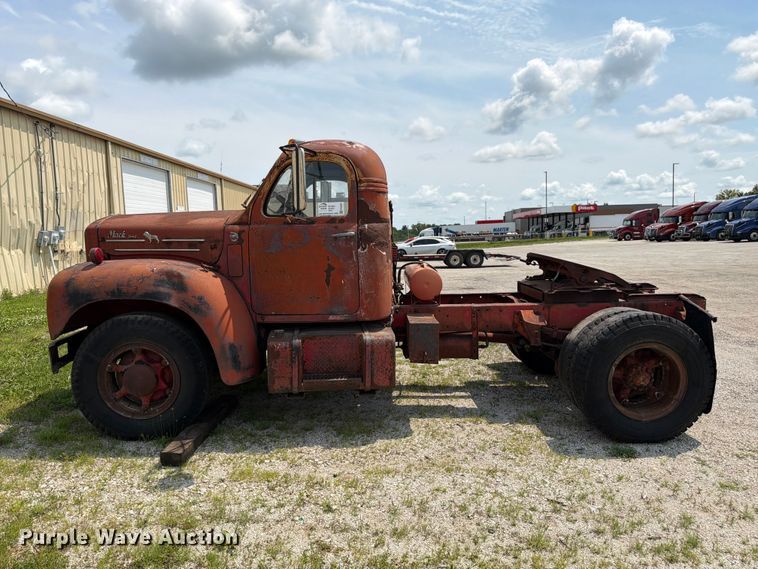 image for item FK3091 1942 Mack  B42 semi truck