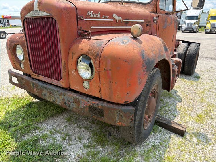 image for item FK3091 1942 Mack  B42 semi truck