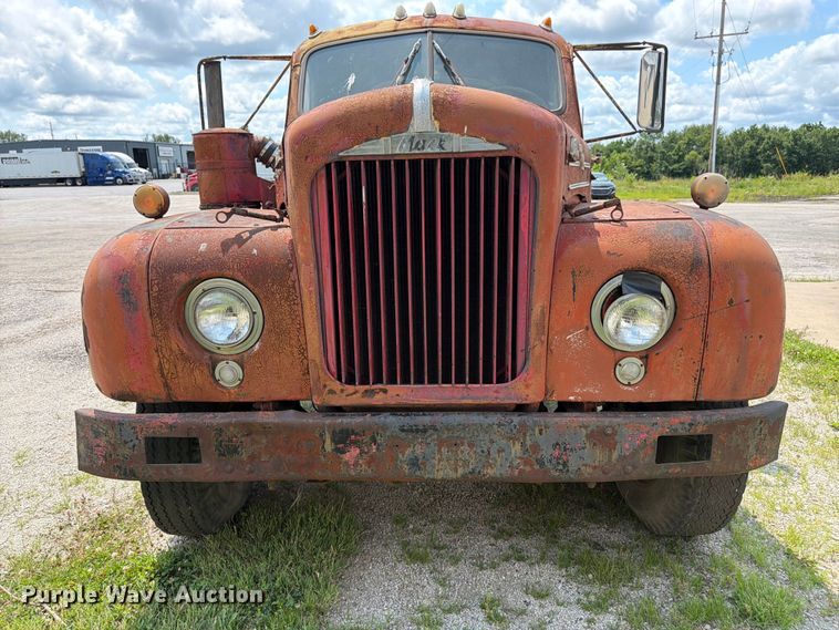 image for item FK3091 1942 Mack  B42 semi truck