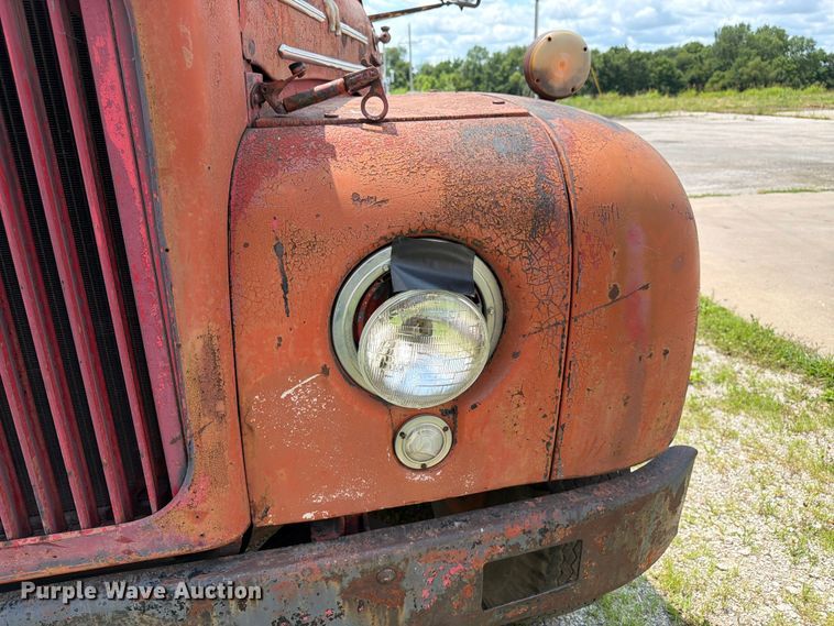 image for item FK3091 1942 Mack  B42 semi truck