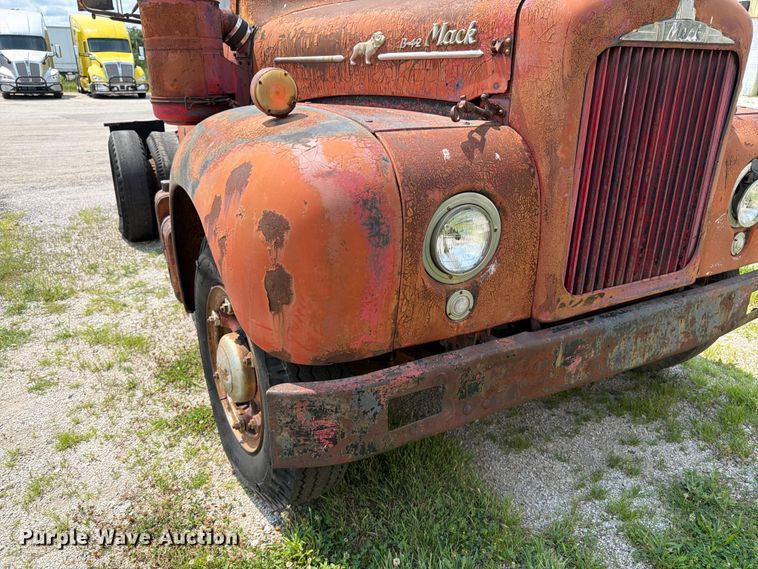 image for item FK3091 1942 Mack  B42 semi truck