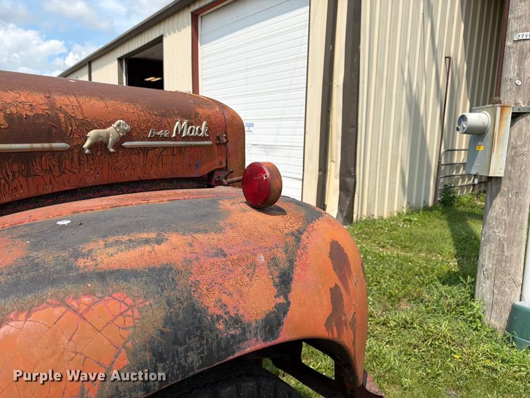 image for item FK3091 1942 Mack  B42 semi truck