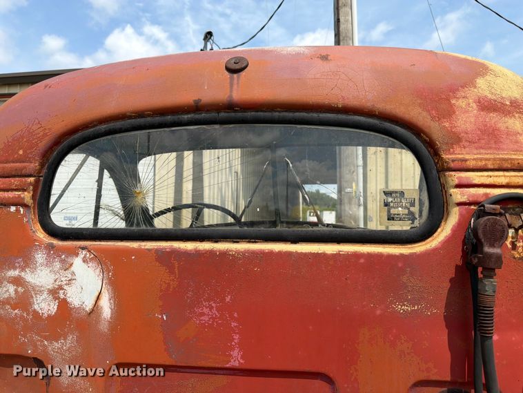 image for item FK3091 1942 Mack  B42 semi truck