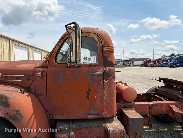 image for item FK3091 1942 Mack  B42 semi truck