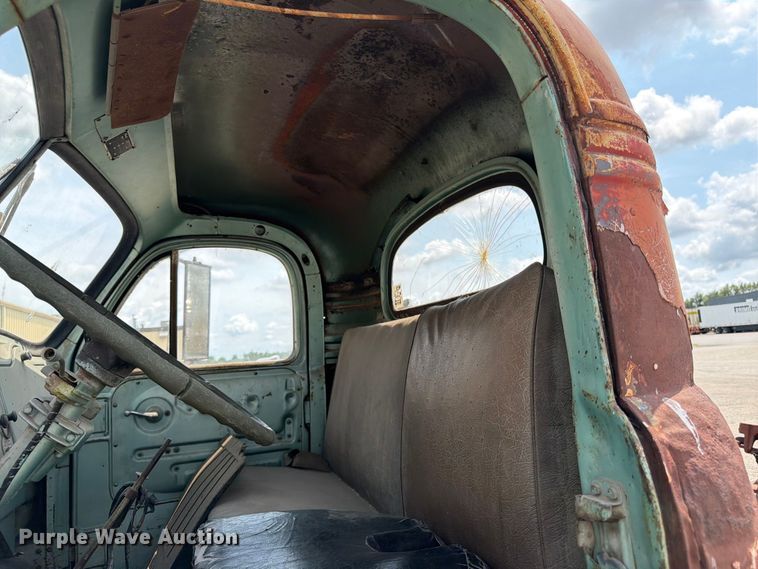 image for item FK3091 1942 Mack  B42 semi truck