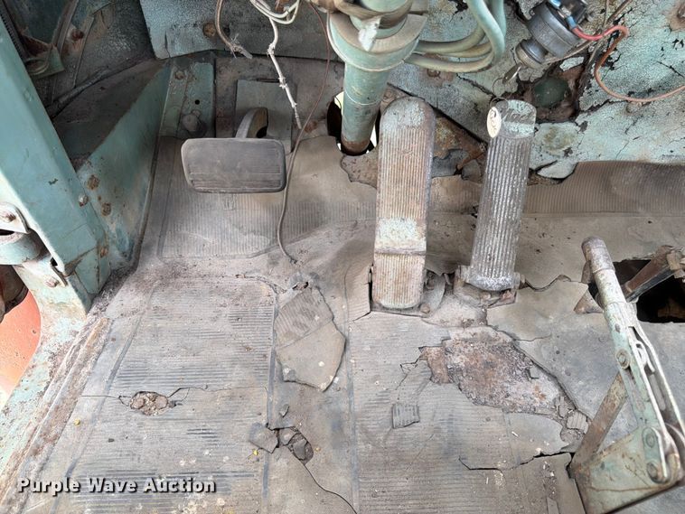 image for item FK3091 1942 Mack  B42 semi truck