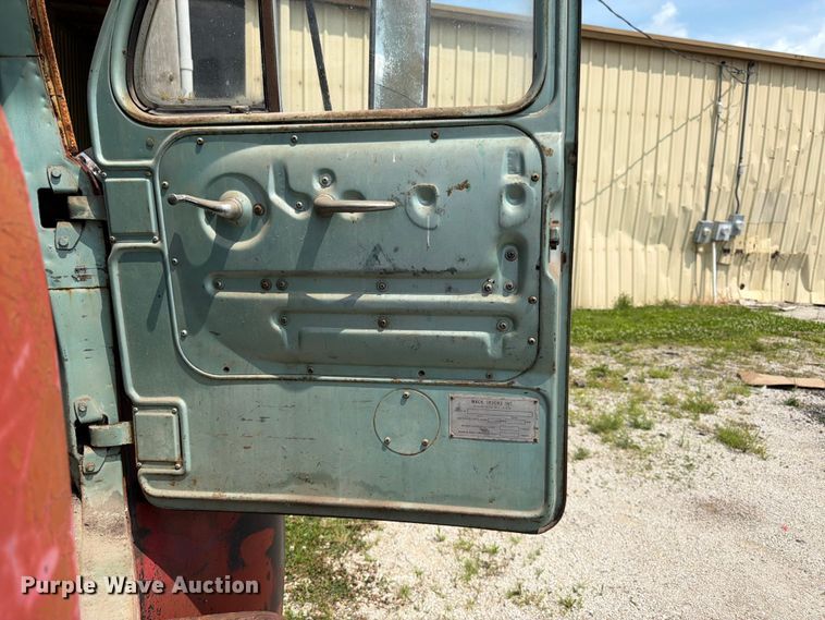image for item FK3091 1942 Mack  B42 semi truck