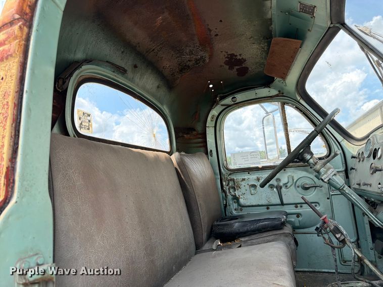 image for item FK3091 1942 Mack  B42 semi truck