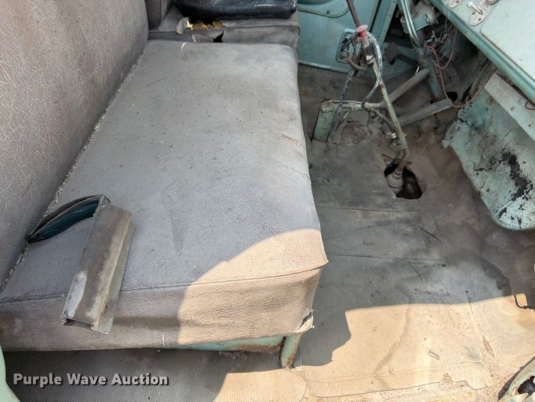 image for item FK3091 1942 Mack  B42 semi truck