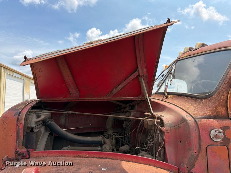 image for item FK3091 1942 Mack  B42 semi truck