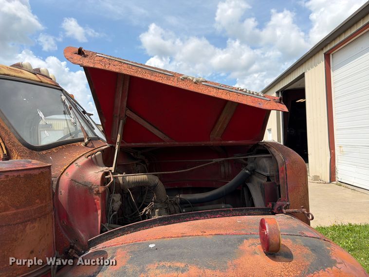 image for item FK3091 1942 Mack  B42 semi truck