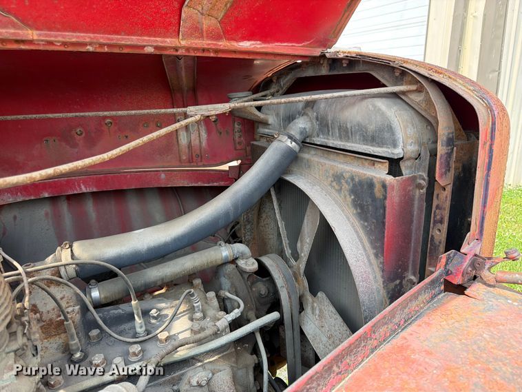 image for item FK3091 1942 Mack  B42 semi truck