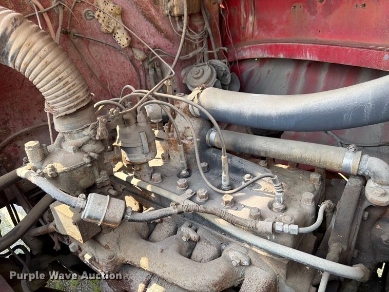 image for item FK3091 1942 Mack  B42 semi truck