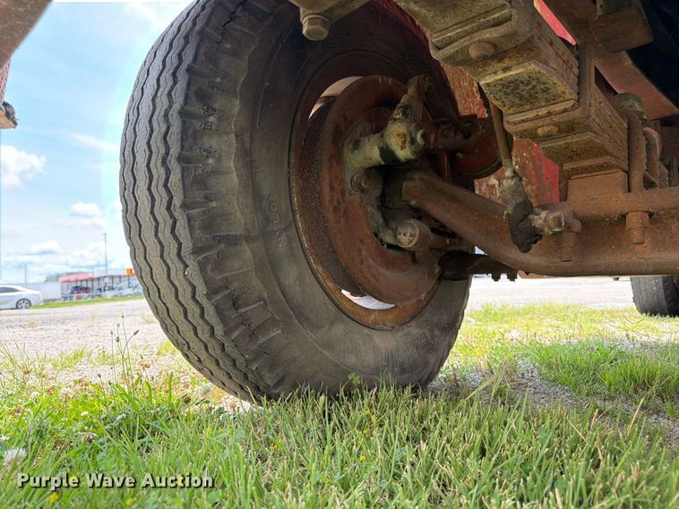 image for item FK3091 1942 Mack  B42 semi truck