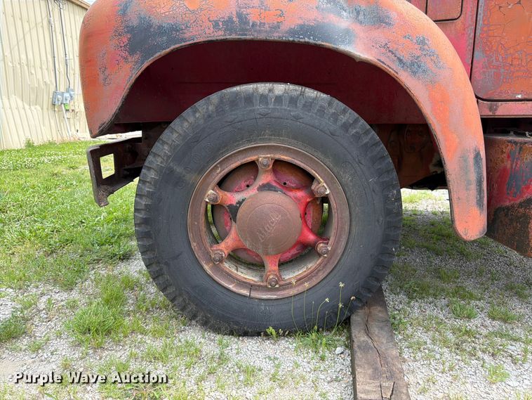 image for item FK3091 1942 Mack  B42 semi truck