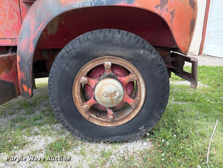 image for item FK3091 1942 Mack  B42 semi truck