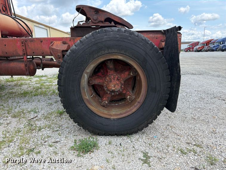 image for item FK3091 1942 Mack  B42 semi truck