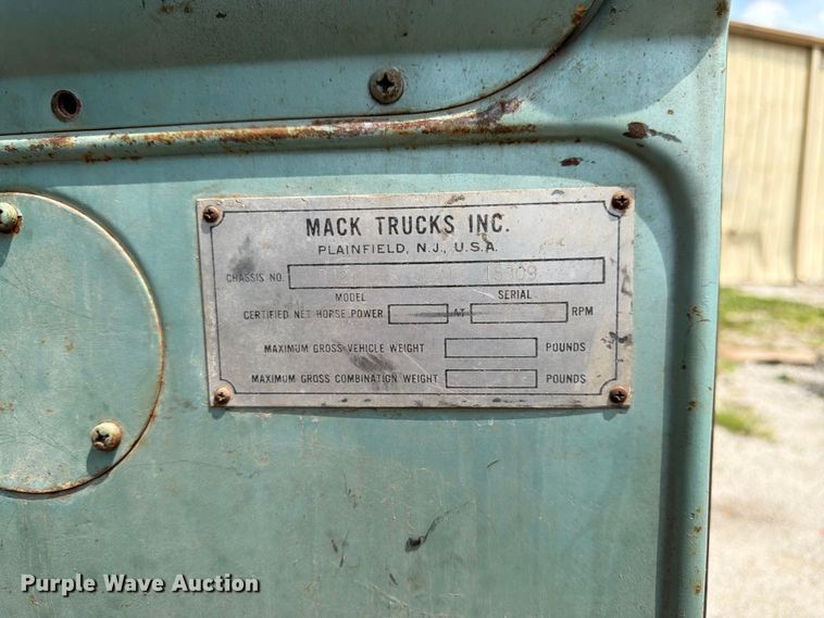 image for item FK3091 1942 Mack  B42 semi truck