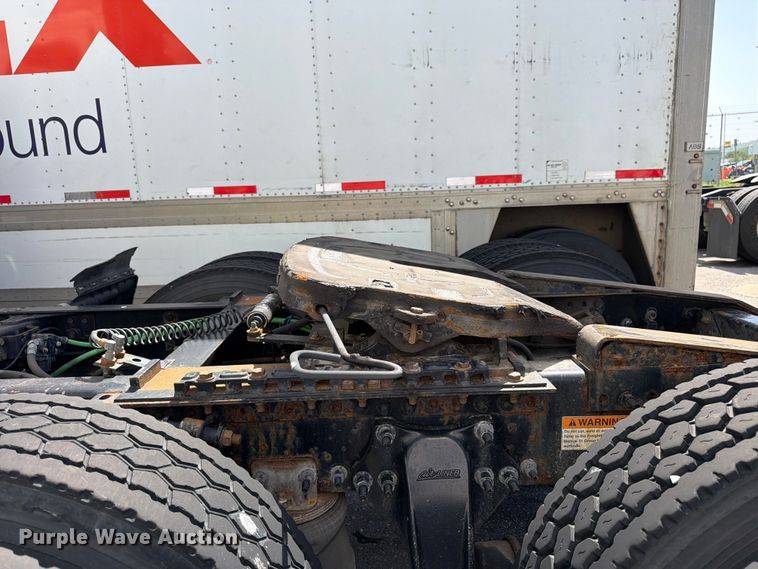 image for item FK3110 2016 Freightliner Cascadia semi truck