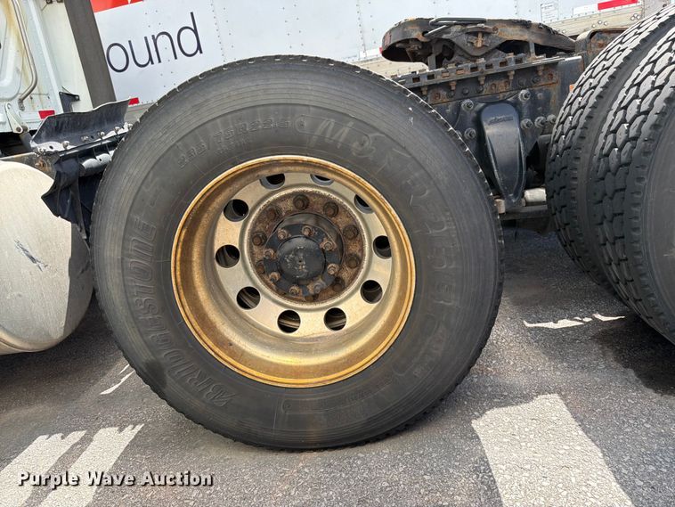 image for item FK3110 2016 Freightliner Cascadia semi truck
