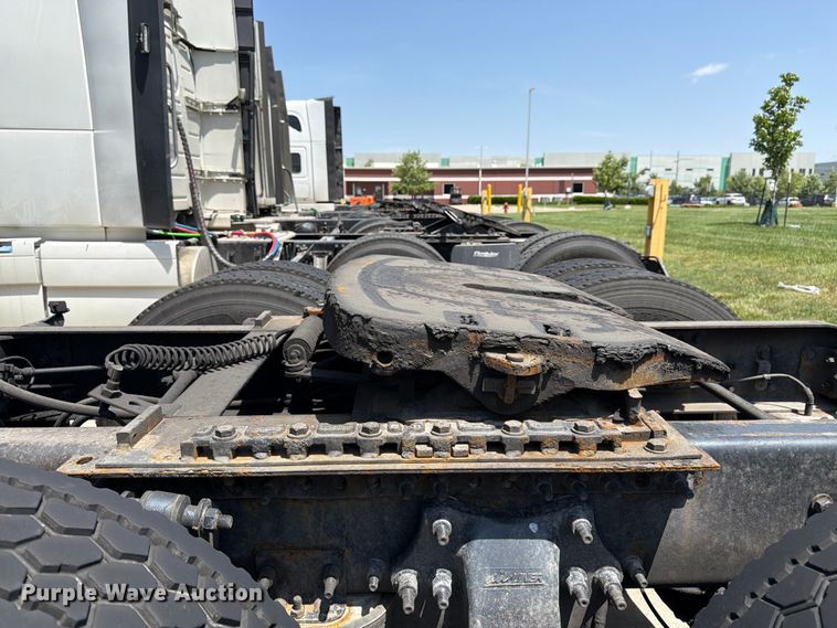 image for item FK3111 2016 Freightliner Cascadia semi truck
