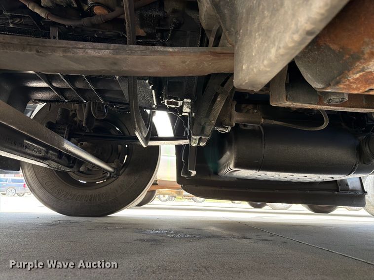 image for item FK3112 2016 Freightliner Cascadia semi truck