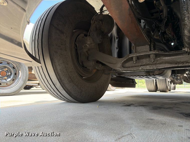 image for item FK3112 2016 Freightliner Cascadia semi truck