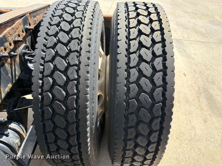 image for item FK3118 2017 Freightliner Cascadia semi truck