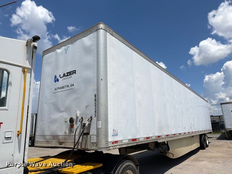 image for item FK3146 2015 Vanguard dry van trailer