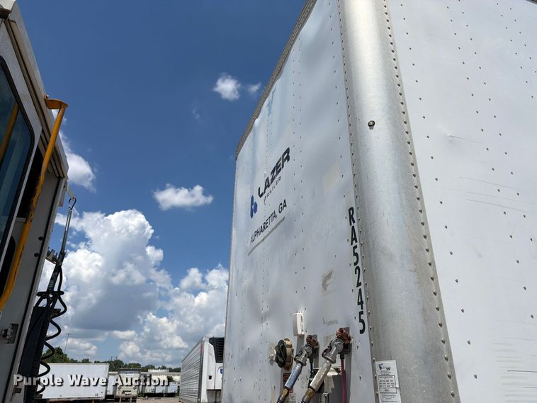 image for item FK3146 2015 Vanguard dry van trailer
