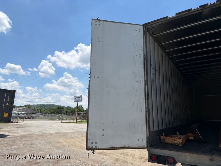 image for item FK3146 2015 Vanguard dry van trailer
