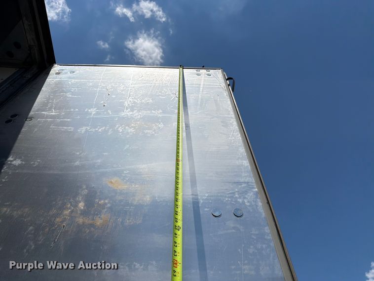 image for item FK3146 2015 Vanguard dry van trailer