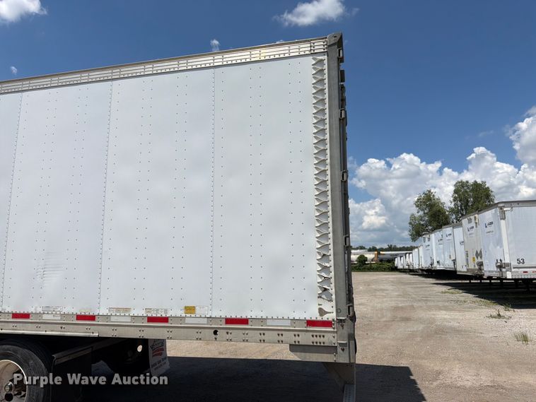 image for item FK3146 2015 Vanguard dry van trailer