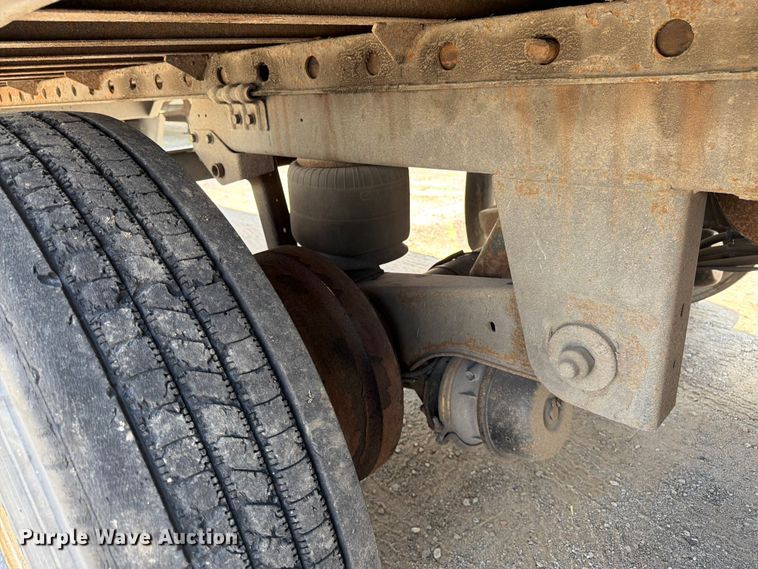 image for item FK3146 2015 Vanguard dry van trailer