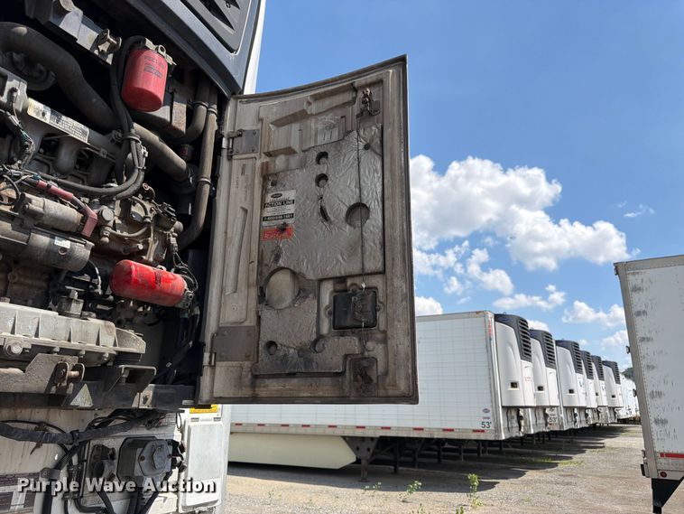 image for item FK3149 2013 Utility VS2RA refrigerated van trailer