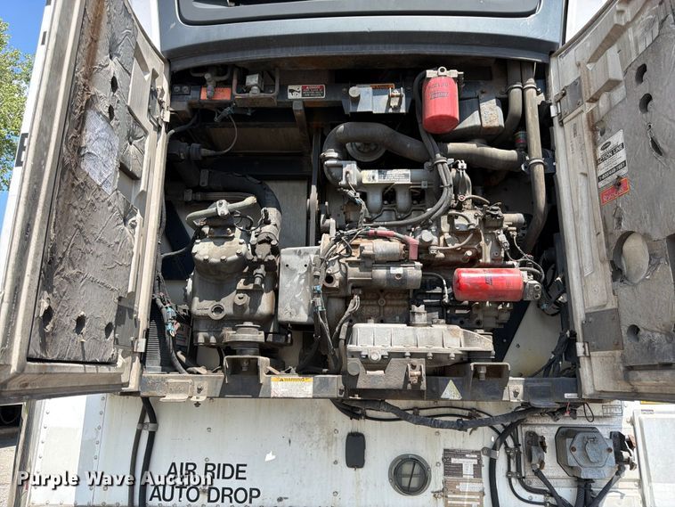 image for item FK3149 2013 Utility VS2RA refrigerated van trailer