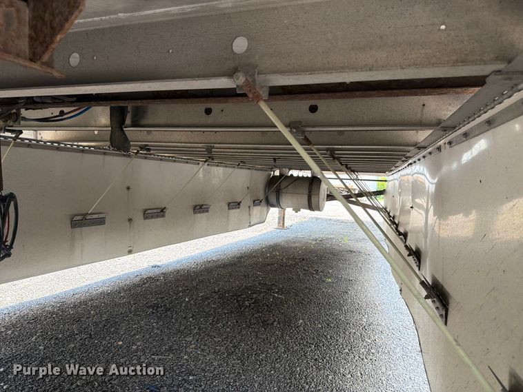 image for item FK3149 2013 Utility VS2RA refrigerated van trailer