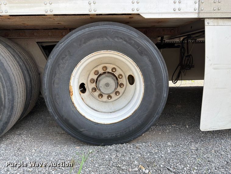 image for item FK3149 2013 Utility VS2RA refrigerated van trailer