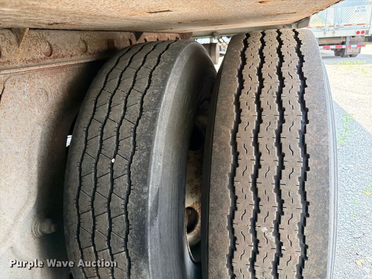 image for item FK3149 2013 Utility VS2RA refrigerated van trailer